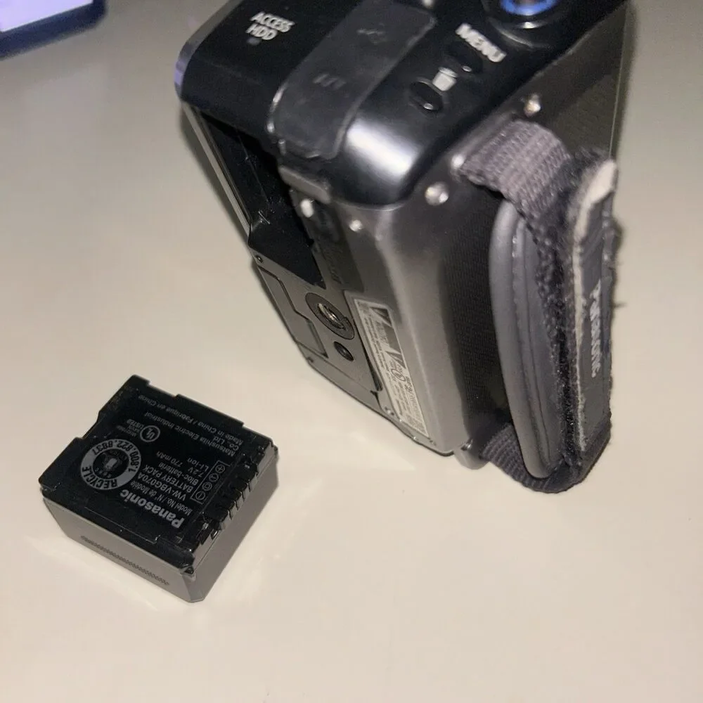 Panasonic SDR-H40P HDD SD Camcorder 42x Optical Zoom LCD Screen Microphone